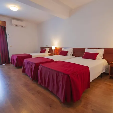 Cristo Rei - Hotel 2*
